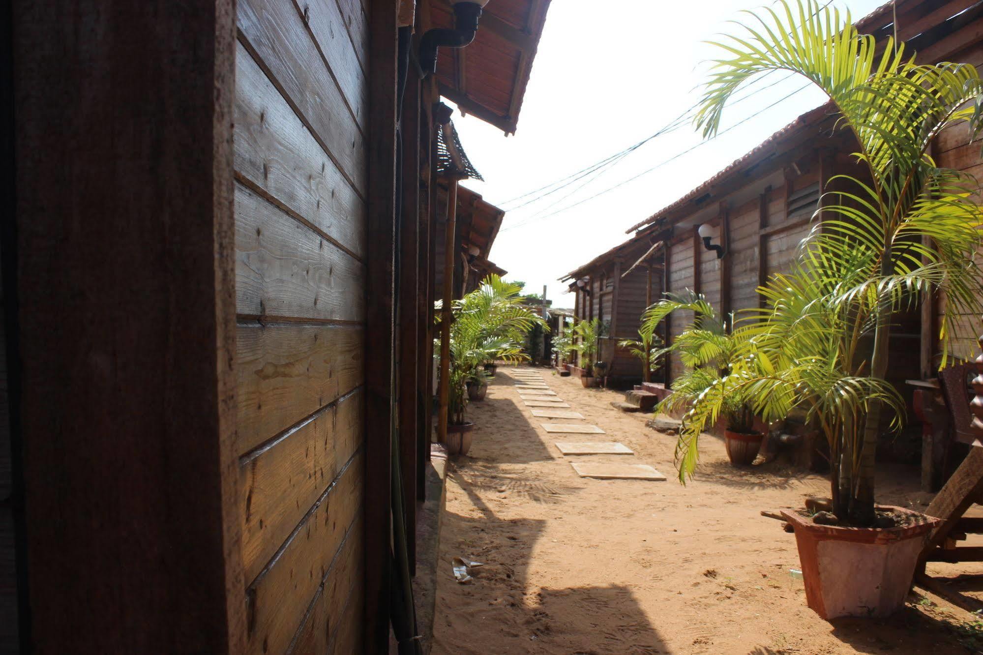 Tivai Beach Cottages Calangute Dış mekan fotoğraf