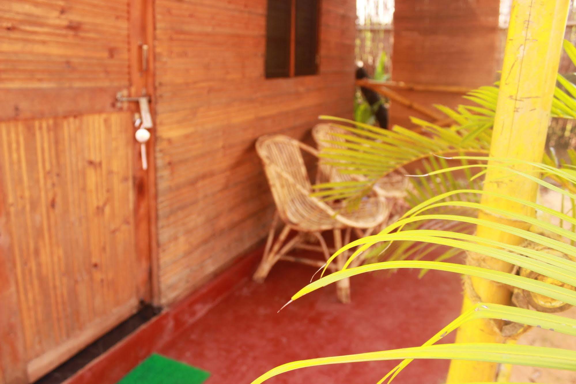 Tivai Beach Cottages Calangute Dış mekan fotoğraf